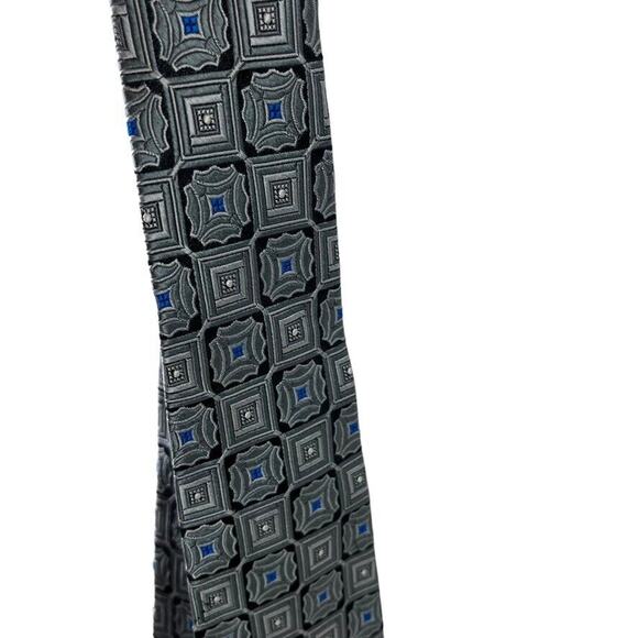 Jos Joseph A Bank Signature Collection Mens Gray Blue 100% Silk Tie Necktie 3.5" - Picture 5 of 16